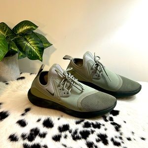 Men’s Neoprene Nike Shoes (size 8.5)